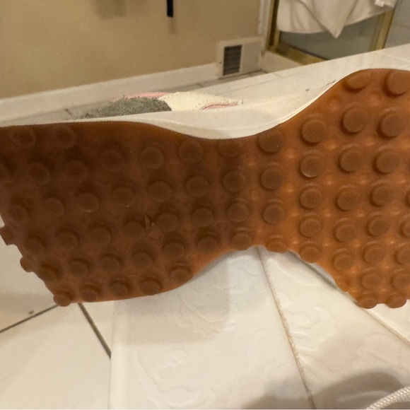 New Balance Women's Pink and Green Sneakers 327 - Size 6.5 - Picture 8 of 9